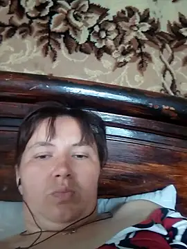 Snapshot of Romashka33011 chatting on September 14, 2025, 11:20 am Romashka33011 online show from September 14, 2025, 11:20 am