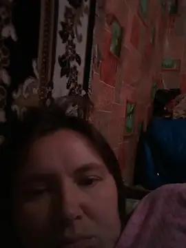 Snapshot of Romashka33011 chatting on November 1, 2025, 6:10 pm Romashka33011 online show from November 1, 2025, 6:10 pm