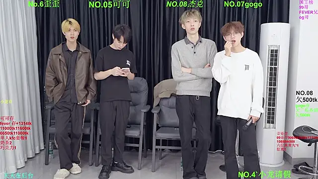 Snapshot of Beautifulboys-777 chatting on March 15, 2026, 12:33 pm Beautifulboys-777 online show from March 15, 2026, 12:33 pm