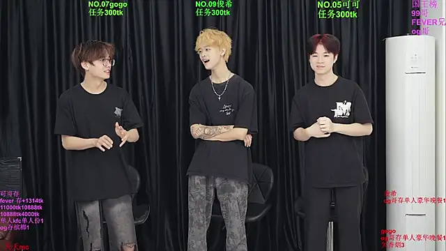 Beautifulboys-777 online show from May 19, 2026, 11:38 am