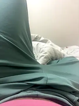 Snapshot of bigbulllaksh chatting on October 15, 2025, 2:06 pm bigbulllaksh online show from October 15, 2025, 2:06 pm