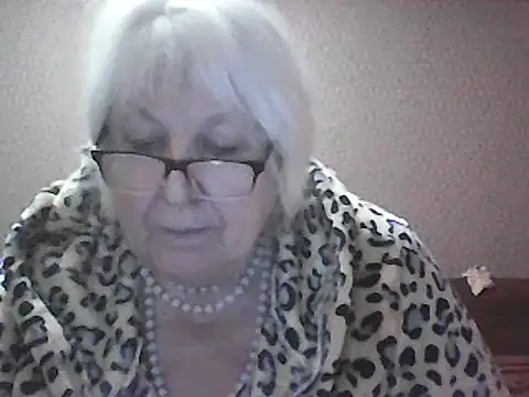 Alexia64231 online show from October 21, 2025, 7:36 pm
