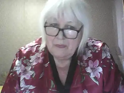 Alexia64231 online show from April 1, 2026, 2:25 pm