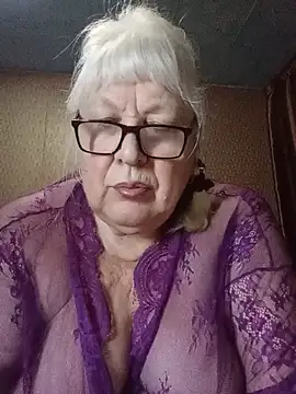 Snapshot of Alexia64231 chatting on June 12, 2026, 9:14 pm Alexia64231 online show from June 12, 2026, 9:14 pm