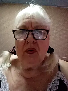 Alexia64231 online show from July 19, 2026, 4:22 pm