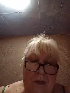 Alexia64231 online show from August 3, 2026, 9:18 pm