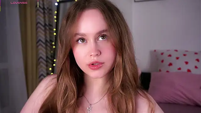 SusannaScholler online show from April 26, 2026, 10:07 pm