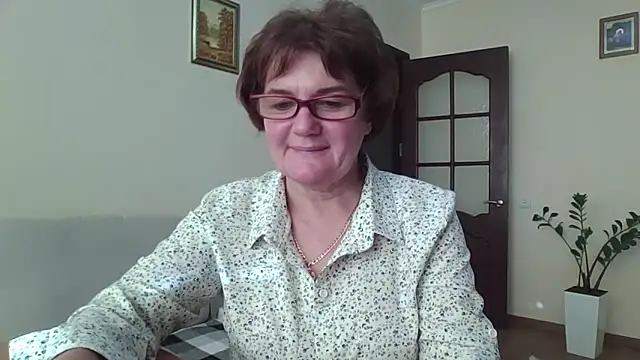Galina56301 online show from September 18, 2025, 3:25 pm