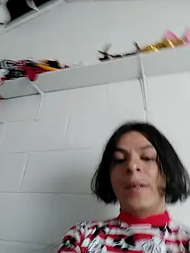 oxxy jean online show from May 15, 2026, 2:24 pm