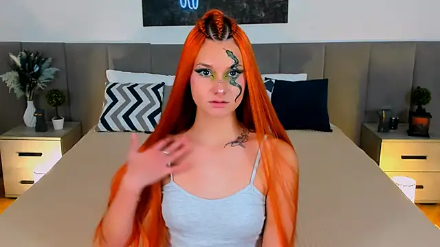 Snapshot of NightOpal chatting on September 26, 2025, 4:11 pm NightOpal online show from September 26, 2025, 4:11 pm