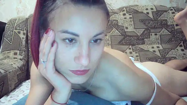 Snapshot of kiss_lovely_ chatting on October 7, 2025, 8:39 pm kiss lovely online show from October 7, 2025, 8:39 pm