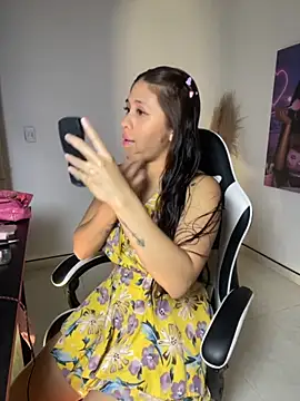 Snapshot of LuluMonroe_Eup chatting on September 9, 2025, 1:16 am LuluMonroe Eup online show from September 9, 2025, 1:16 am