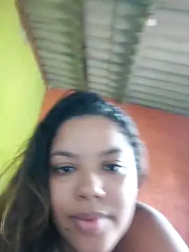 Snapshot of biancaalvess chatting on February 4, 2026, 12:22 pm biancaalvess online show from February 4, 2026, 12:22 pm