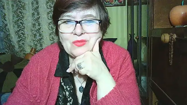 Snapshot of VeronicaGold511 chatting on February 14, 2026, 4:09 am VeronicaGold511 online show from February 14, 2026, 4:09 am