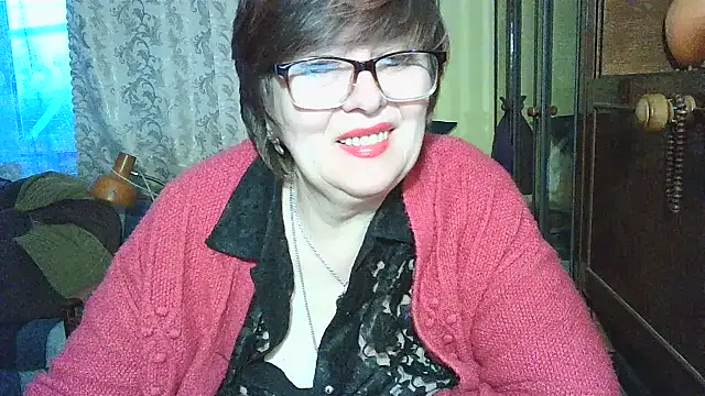 Snapshot of VeronicaGold511 chatting on February 25, 2026, 4:44 am VeronicaGold511 online show from February 25, 2026, 4:44 am
