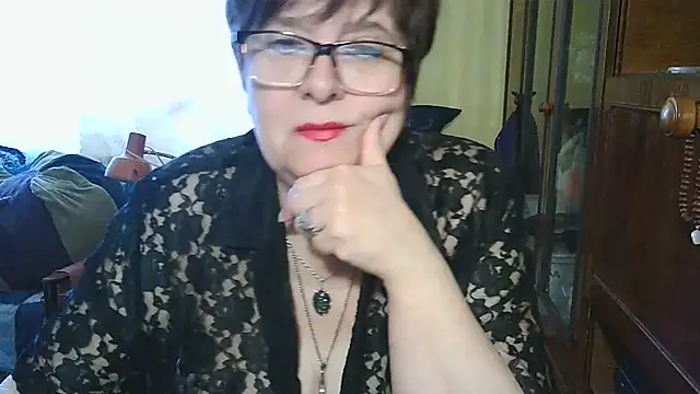 Snapshot of VeronicaGold511 chatting on March 24, 2026, 6:51 am VeronicaGold511 online show from March 24, 2026, 6:51 am