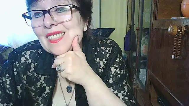 Snapshot of VeronicaGold511 chatting on March 25, 2026, 7:25 am VeronicaGold511 online show from March 25, 2026, 7:25 am