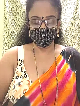 sweet-lotus online show from October 16, 2025, 7:04 pm