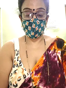 sweet-lotus online show from December 23, 2025, 5:16 am