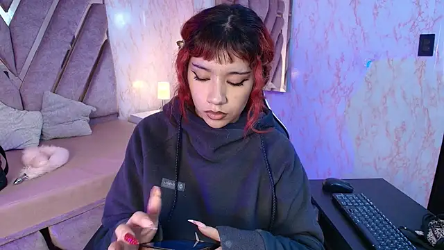 Snapshot of redd_pandaa chatting on February 13, 2026, 3:13 am redd pandaa online show from February 13, 2026, 3:13 am