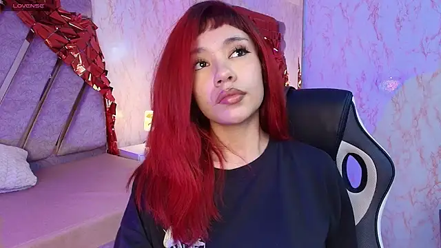 Snapshot of redd_pandaa chatting on February 25, 2026, 1:26 am redd pandaa online show from February 25, 2026, 1:26 am