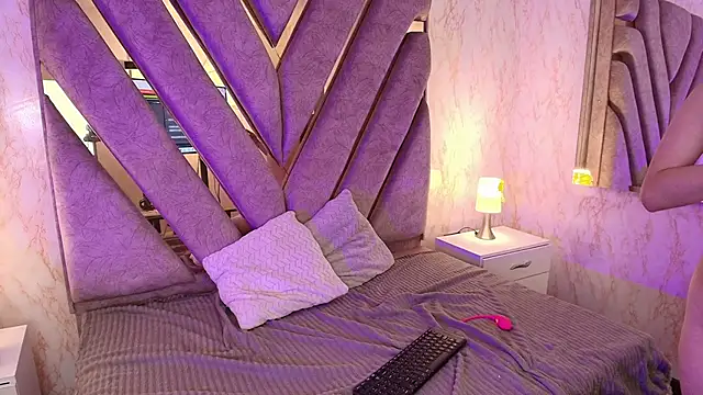 Snapshot of redd_pandaa chatting on March 28, 2026, 4:17 pm redd pandaa online show from March 28, 2026, 4:17 pm