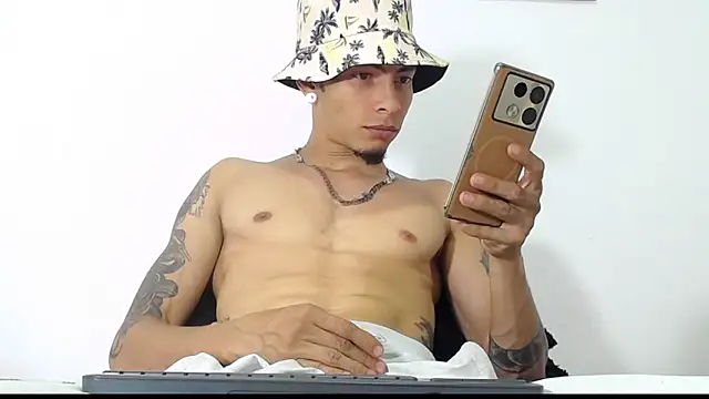 Daniel laverde online show from October 28, 2025, 7:16 pm