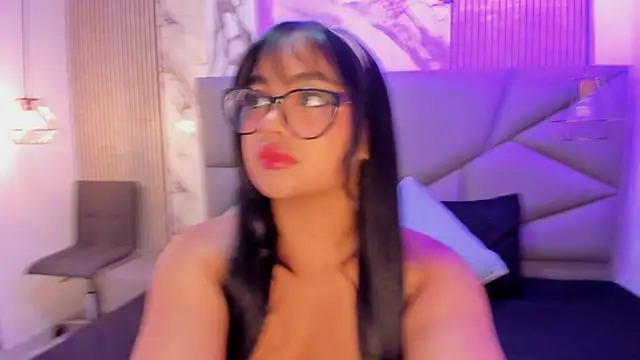 Tatihornyy online show from June 12, 2026, 11:09 am