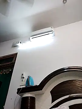 Snapshot of Cute-Janvi20 chatting on March 18, 2026, 6:44 pm Cute-Janvi20 online show from March 18, 2026, 6:44 pm