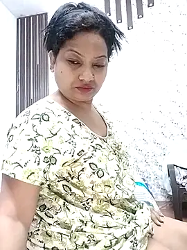 Cute-Janvi20 online show from May 12, 2026, 5:48 am