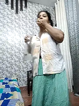 Cute-Janvi20 online show from May 13, 2026, 6:00 am