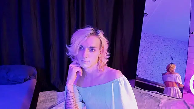 Snapshot of Anjela_Botton chatting on October 24, 2025, 6:15 pm Anjela Botton online show from October 24, 2025, 6:15 pm