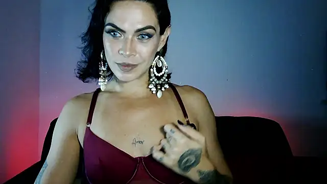 Veronnaink online show from May 2, 2026, 12:15 am