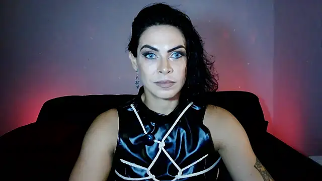 Veronnaink online show from May 7, 2026, 4:23 pm
