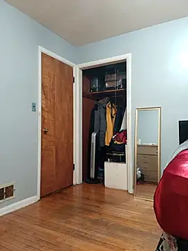 funandfreakyguy 97 online show from November 18, 2025, 6:12 pm