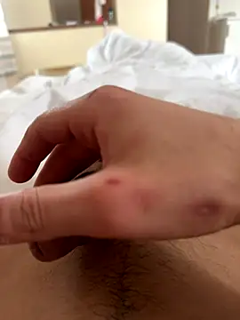 josi-2763 online show from November 24, 2025, 12:49 pm