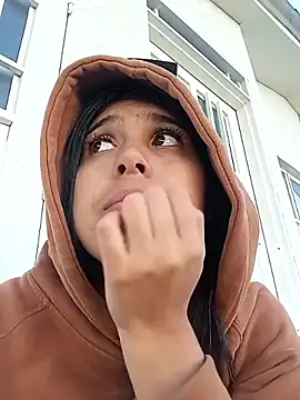 VioletaBliss1 online show from January 18, 2026, 12:31 pm