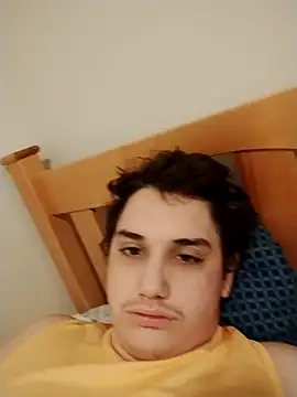 Snapshot of Breyyyyyyyy chatting on October 28, 2025, 4:31 pm Breyyyyyyyy online show from October 28, 2025, 4:31 pm