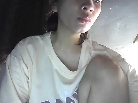 Snapshot of ivyloving4you chatting on October 13, 2025, 9:37 pm ivyloving4you online show from October 13, 2025, 9:37 pm