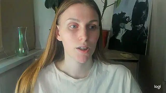 Snapshot of JuliaMuuun chatting on May 23, 2026, 6:45 pm JuliaMuuun online show from May 23, 2026, 6:45 pm