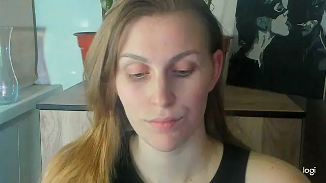 Snapshot of JuliaMuuun chatting on May 28, 2026, 8:06 pm JuliaMuuun online show from May 28, 2026, 8:06 pm