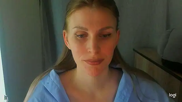 Snapshot of JuliaMuuun chatting on June 8, 2026, 8:31 pm JuliaMuuun online show from June 8, 2026, 8:31 pm