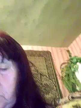 CrystalLime6411 online show from February 19, 2026, 8:38 pm