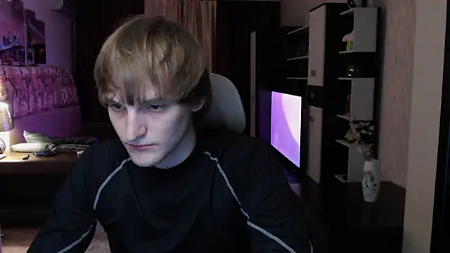 Playersuperstar online show from November 18, 2025, 8:24 pm