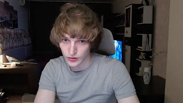 Playersuperstar online show from April 28, 2026, 8:14 pm