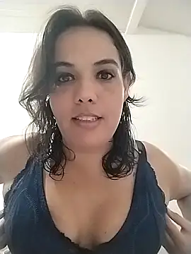 Snapshot of Bellapotencia1985 chatting on October 11, 2025, 9:52 am Bellapotencia1985 online show from October 11, 2025, 9:52 am