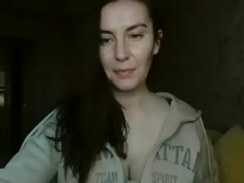 Snapshot of KatalinaQE chatting on October 15, 2025, 4:56 am KatalinaQE online show from October 15, 2025, 4:56 am