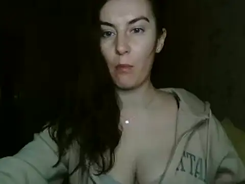 Snapshot of KatalinaQE chatting on October 20, 2025, 4:02 am KatalinaQE online show from October 20, 2025, 4:02 am