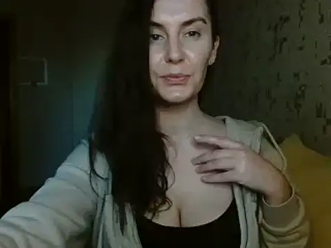 Snapshot of KatalinaQE chatting on October 23, 2025, 9:41 am KatalinaQE online show from October 23, 2025, 9:41 am