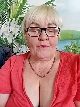 VioletSweet5566 online show from February 10, 2026, 12:09 pm